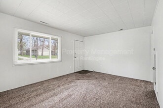 2321 Hazel Ave in Kalamazoo, MI - Building Photo - Building Photo