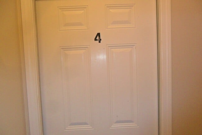 848 Waverly St in Framingham, MA - Building Photo - Building Photo