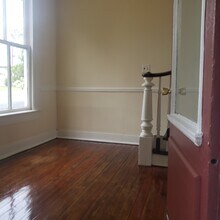 314 Fowzer St, Unit A in Taylor, TX - Building Photo - Building Photo