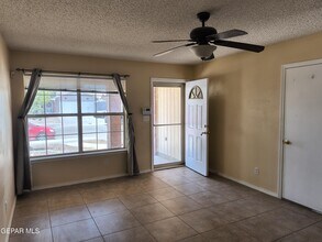 11668 Carlos Moran Ct in El Paso, TX - Building Photo - Building Photo