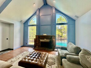 1808 Oak Forest Dr in Edmond, OK - Building Photo - Building Photo