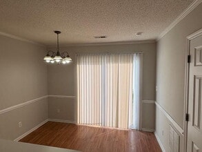 3902 Sterling Pointe Dr in Winterville, NC - Building Photo - Building Photo