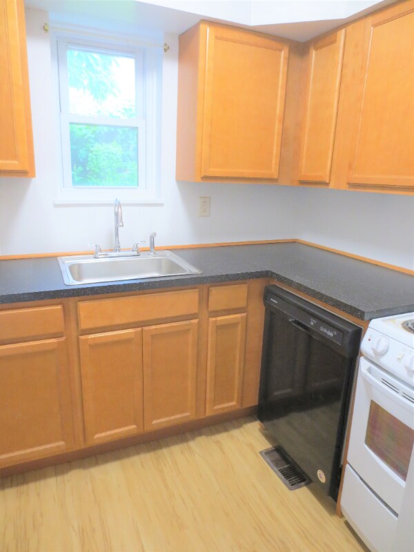 5704 Darlington Rd, Unit 1st Flr