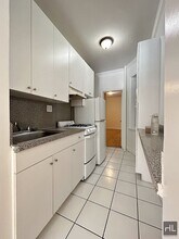 2 AVENUE in New York, NY - Building Photo - Building Photo