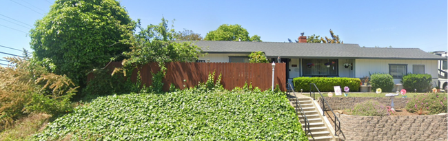 property at 1423 Vervais Ave