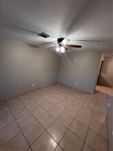 319 Bellmar Dr in Houston, TX - Building Photo - Building Photo