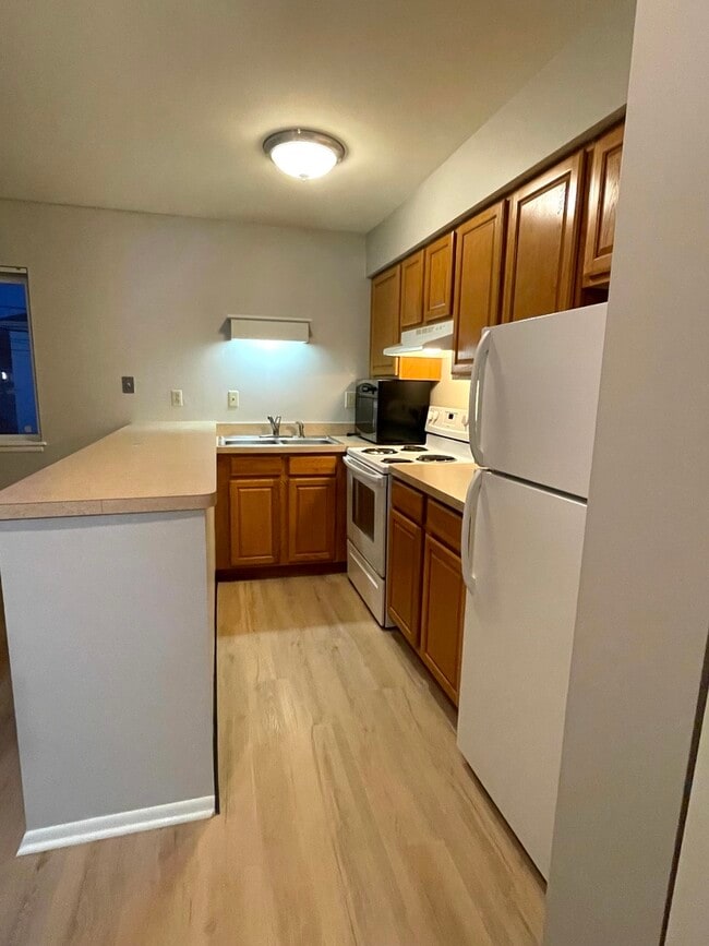 3 Main St in Oswego, IL - Building Photo - Building Photo