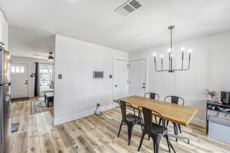 2508 Lakehurst Dr in Austin, TX - Building Photo - Building Photo