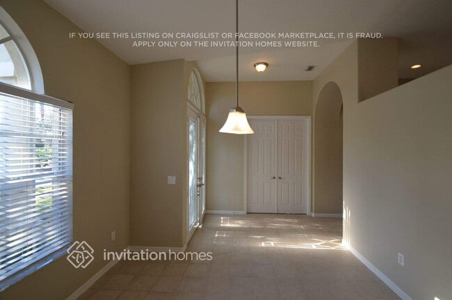 19519 French Lace Dr in Lutz, FL - Building Photo - Building Photo