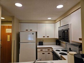 48 Cooper Memorial Dr, Unit 203 in Lincoln, NH - Building Photo - Building Photo