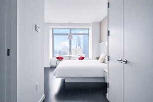 101 Greenwich St in New York, NY - Building Photo