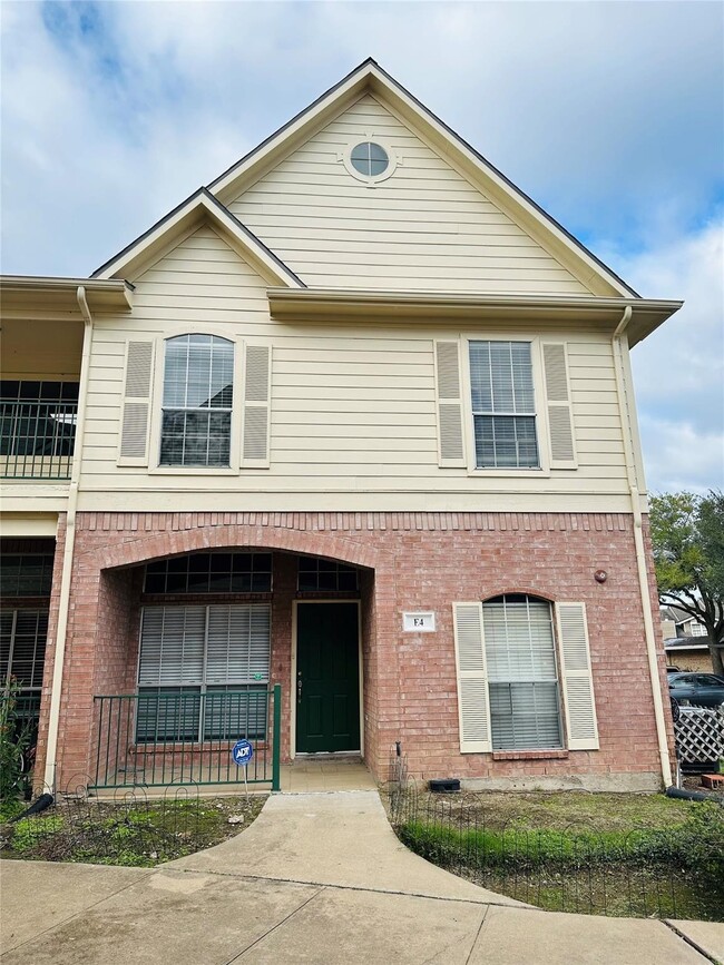 property at 2710 Grants Lake Blvd