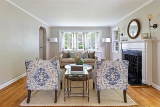 89 Clinch Ave in Garden City, NY - Building Photo - Building Photo