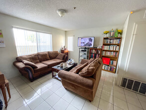 3700 W Camille St in Santa Ana, CA - Building Photo - Interior Photo