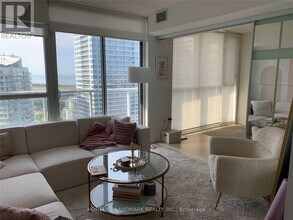 85-3185 Queens Wharf Rd in Toronto, ON - Building Photo - Building Photo