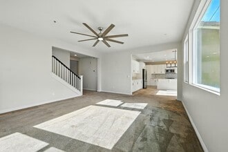 970 Sea Glass Wy in San Diego, CA - Building Photo - Building Photo