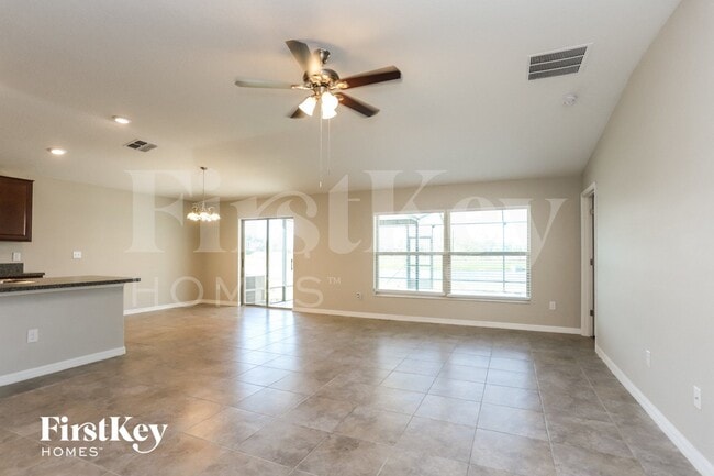 7022 Ozello Trail Ave, Unit 3001 in Sun City Center, FL - Foto de edificio - Building Photo