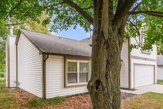 7248 Eagle Bay N Dr in Indianapolis, IN - Building Photo - Building Photo