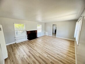 220 Castaic Ave in Pismo Beach, CA - Building Photo - Building Photo