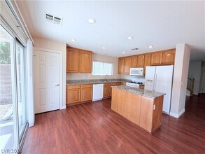 11158 Alora St in Las Vegas, NV - Building Photo - Building Photo