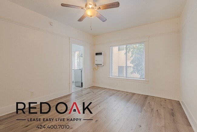 property at 734 S Valencia St