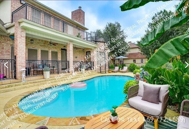 property at 2522 Waterstone Dr