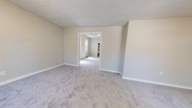 4203 Howlett Ave in Cleveland, OH - Building Photo - Building Photo