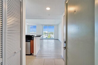 2775 NE 187th St, Unit 509 in Aventura, FL - Building Photo - Building Photo