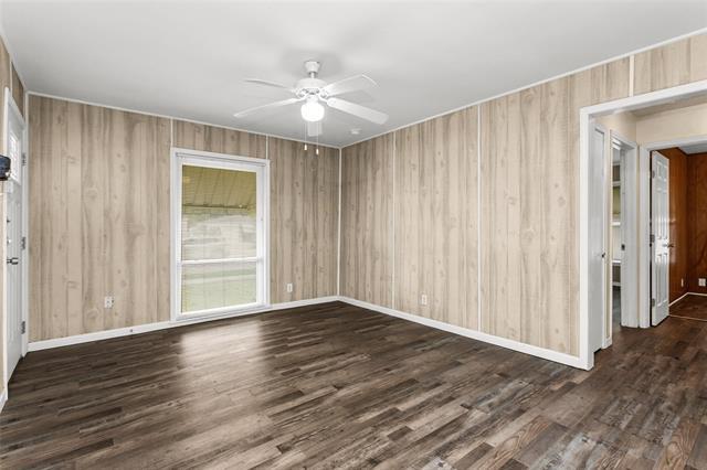 1038 Tamara Ln