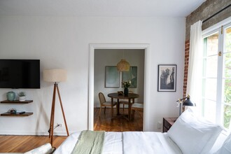 The Amor in Los Angeles, CA - Building Photo - Interior Photo