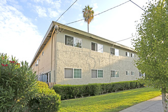 1273 Pedro St in San Jose, CA - Building Photo - Building Photo