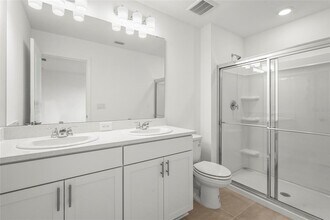 8705 Winter Breeze Wy in Sarasota, FL - Building Photo - Building Photo