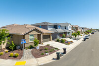 Premier Montelena in Rancho Cordova, CA - Foto de edificio - Building Photo