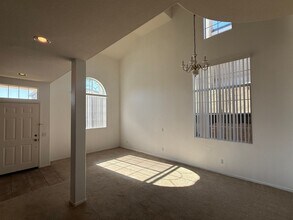 4330 Milano Way in Oceanside, CA - Building Photo - Building Photo