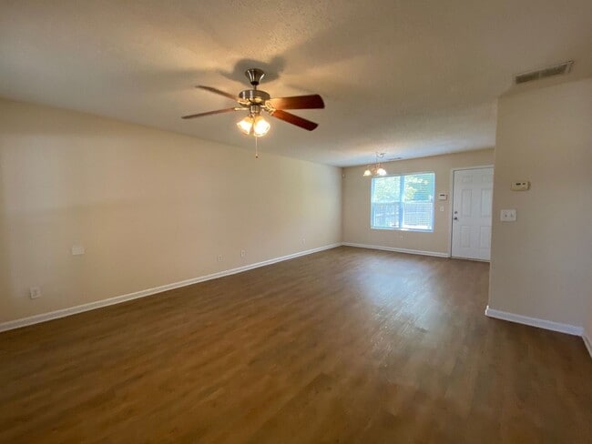 342 Bridgewater Cir in Athens, GA - Building Photo - Building Photo