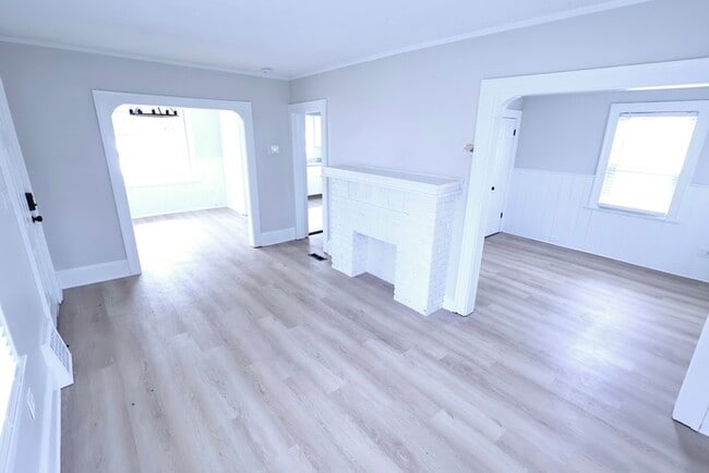 1490 Hillside Terrace in Akron, OH - Building Photo - Building Photo