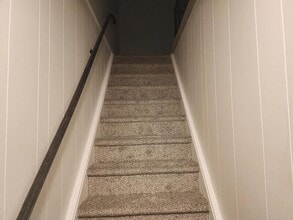 17 Alexander Dr in Hyde Park, NY - Building Photo - Building Photo