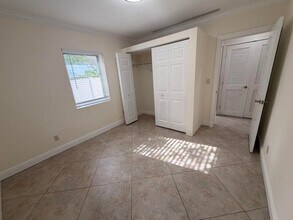 2018 NE 14th Ct in Fort Lauderdale, FL - Building Photo - Building Photo