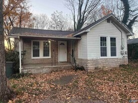 2411 Kildare St NW in Huntsville, AL - Building Photo