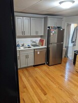 27 Pinckney St, Unit 1