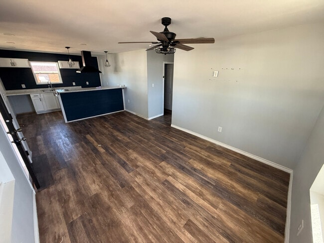 411 W A Ave in Kingsville, TX - Building Photo - Building Photo