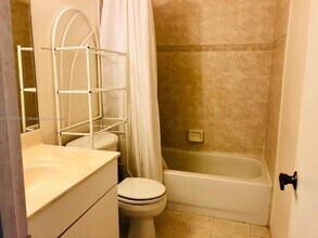 1805 SW 81st Ter in Davie, FL - Building Photo - Building Photo