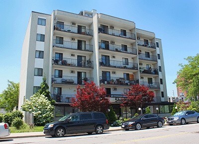 Shanbrook Apartments in Windsor, ON - Building Photo