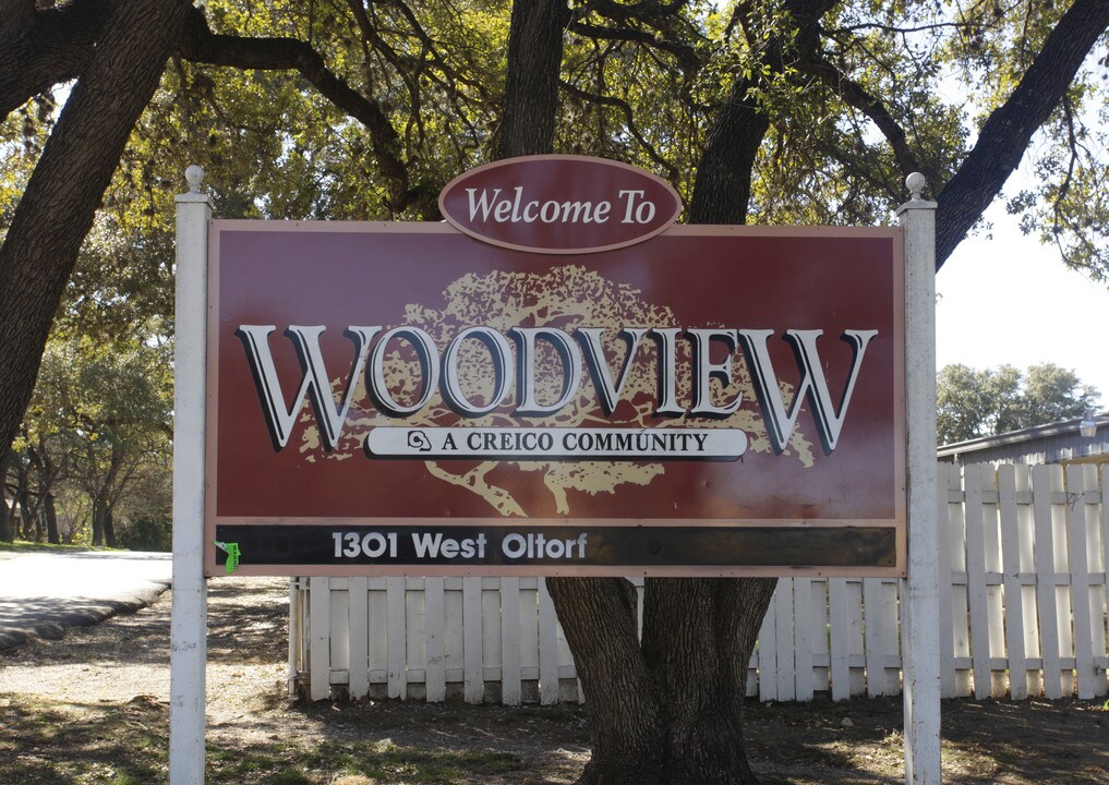 Woodview in Austin, TX - Foto de edificio