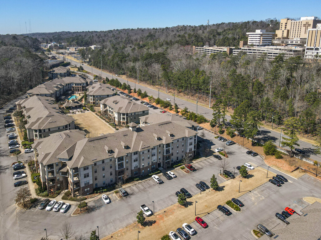 The Station at Crestline Heights, Birmingham, AL Apartments For Rent