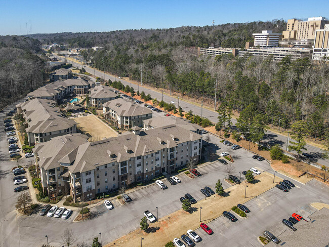 The Station at Crestline Heights in Birmingham, AL - Building Photo - Building Photo