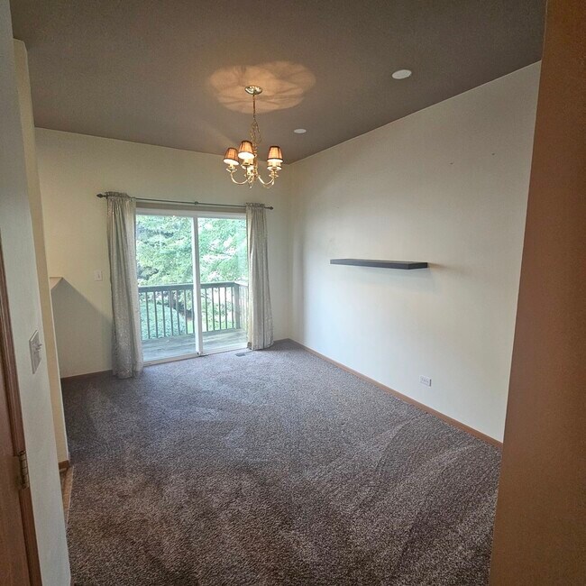 1105 Village Center Pkwy in Aurora, IL - Foto de edificio - Building Photo