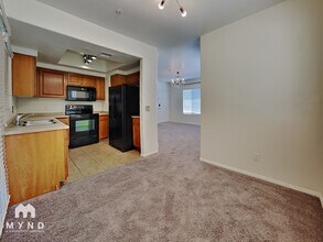 1825 W Ray Rd, Unit 2040 in Chandler, AZ - Foto de edificio - Building Photo