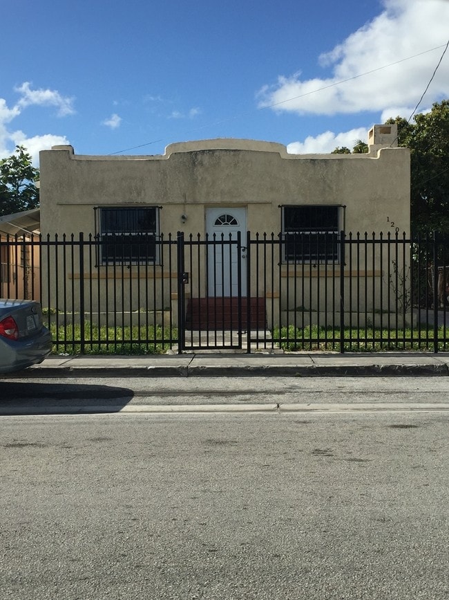 120 NW 53rd St