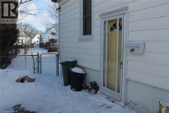 191 E 25th St in Hamilton, ON - Building Photo - Building Photo